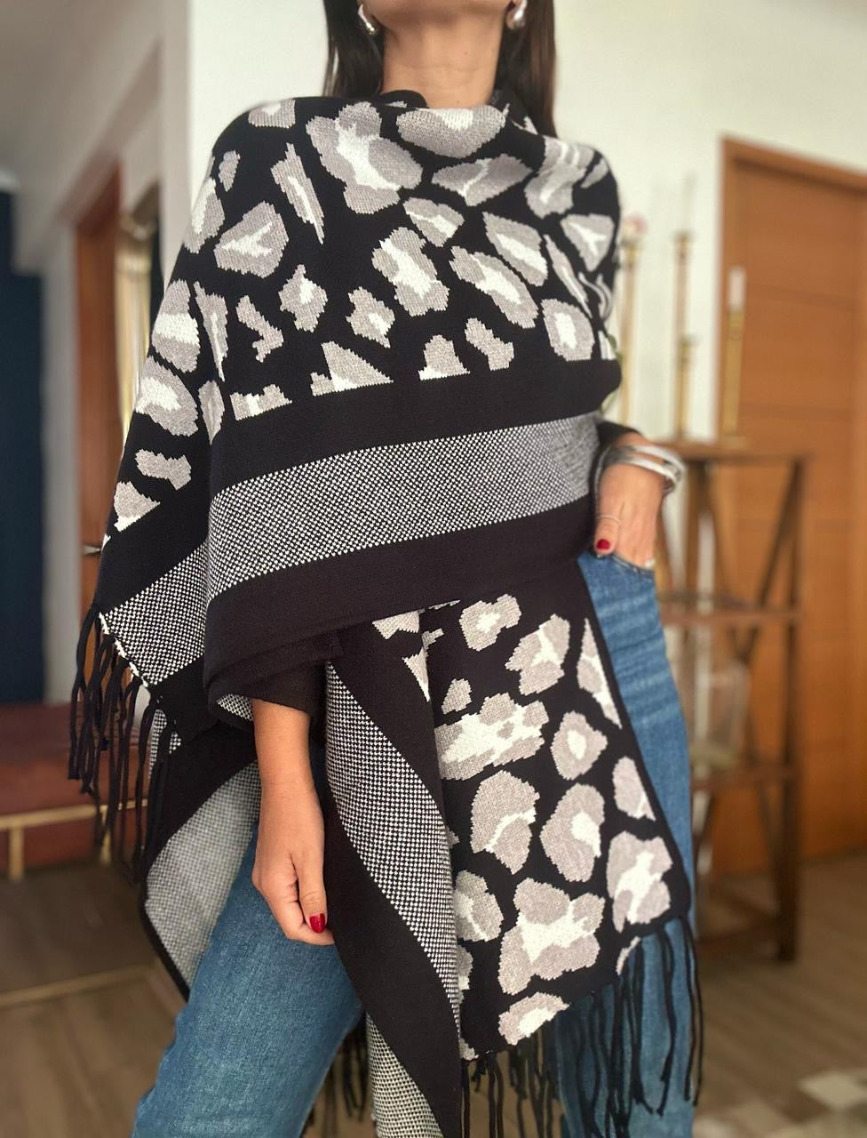 Ruana Poncho Londres Gris