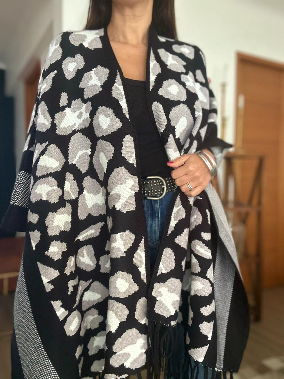 Ruana Poncho Londres Gris