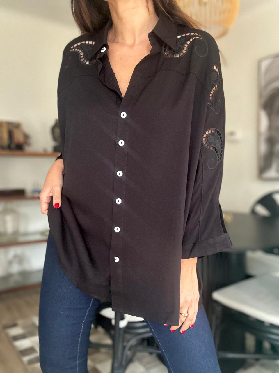 BLUSA BERLIN NEGRA