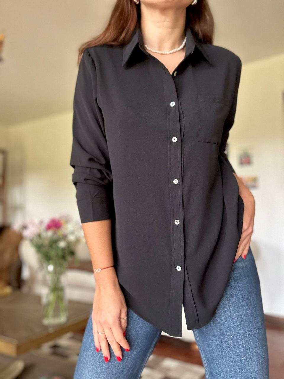 Blusa/Camisa Filipinas Negro